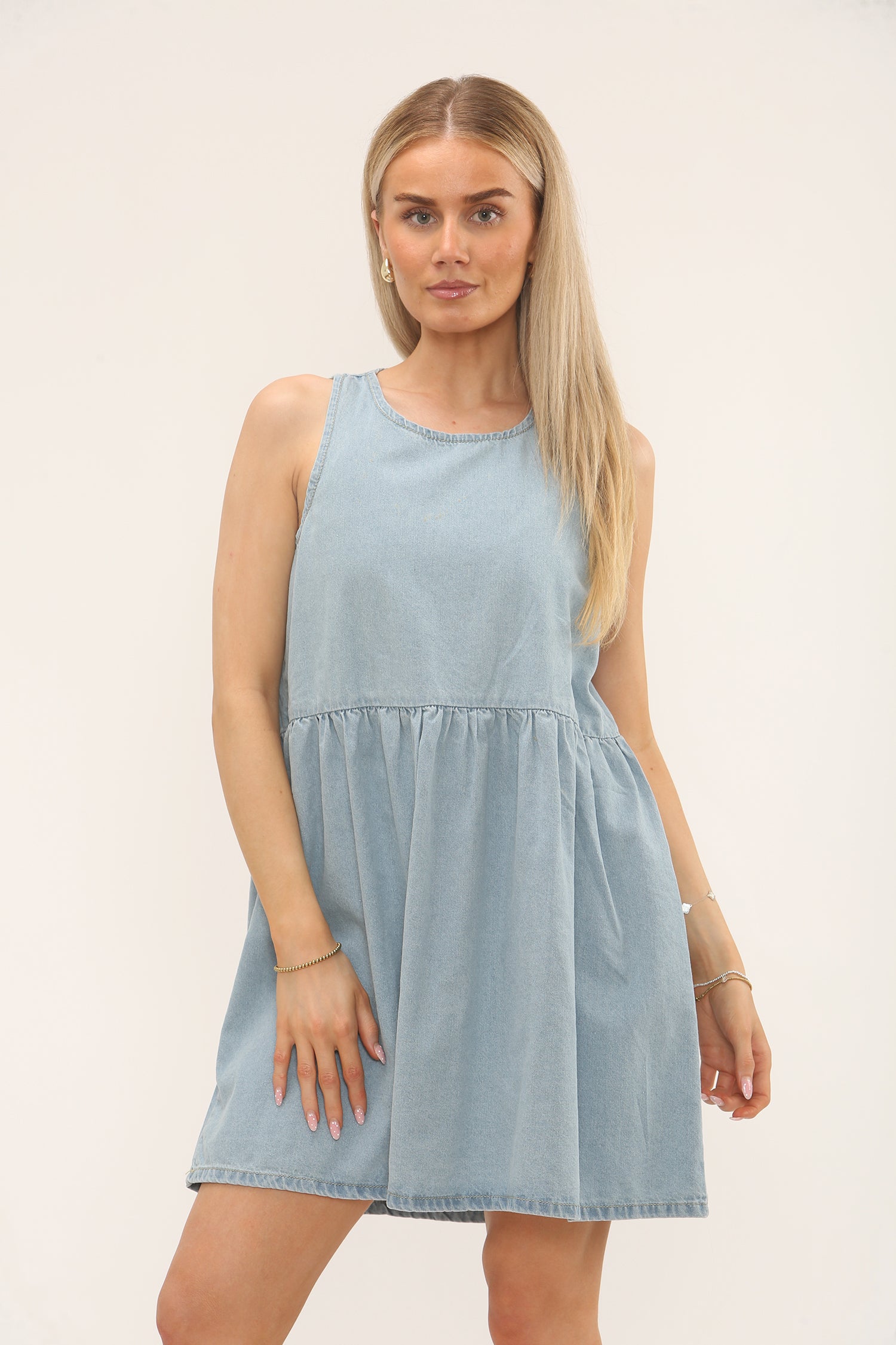 Light Blue Sleeveless Denim Smock Dress – Elaina Fashion